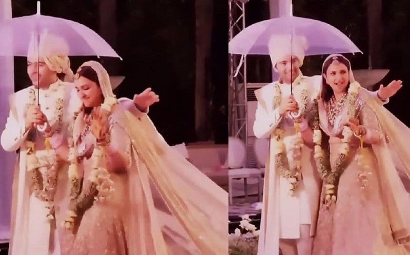  शादी में छाता लेकर नाचे परिणीति चोपड़ा-राघव चड्ढा, वीडियो वायरल
