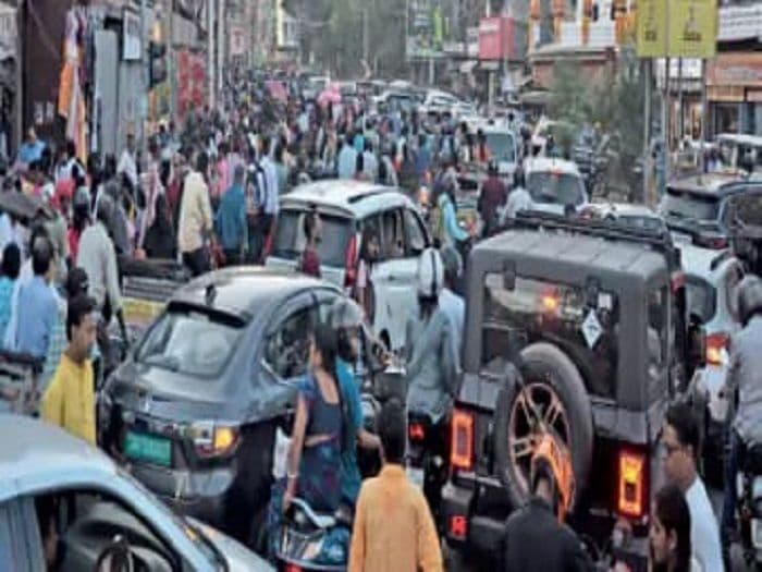 रांची में दुर्गा पूजा में होने वाली भीड़-भाड़ को देखते हुए शहर की ट्रैफिक व्यवस्था में किया जाएगा बदलाव 