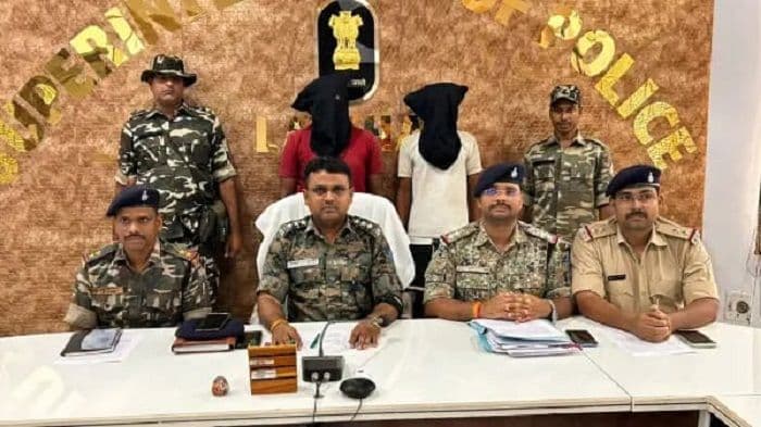 लातेहार पुलिस को बड़ी सफलता जेजेएमपी के अमीन अंसारी और कृष्णा साहू गिरफ्तार