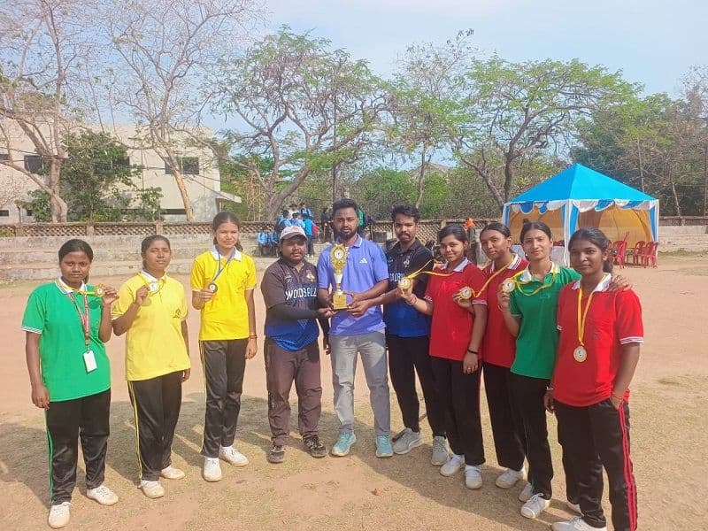 वुडबॉल में कलकत्ता पब्लिक स्कूल बना जिला चैंपियन