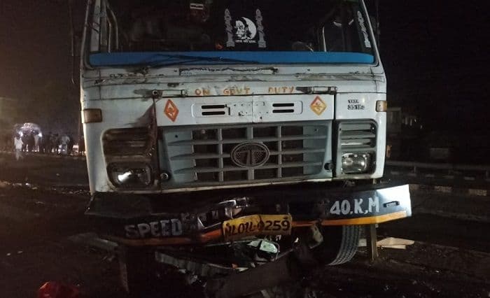 बहरागोड़ा : तेज रफ्तार गैस टैंकर ने ली नौ गायों की जान