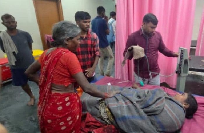 तेज बारिश के बीच वज्रपात का कहर, महिला की हुई मौत, पांच घायल, दो रेफर