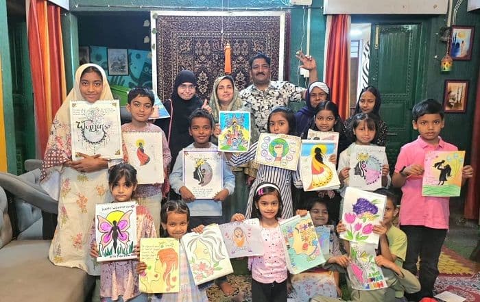 महिला दिवस पर बच्चों ने रंगों से उकेरी नारी शक्ति, पेंटिंग गतिविधि में दिखा उत्साह