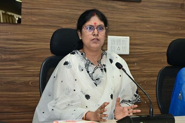 प्रधानमंत्री आवास योजना के क्रियान्वयन में पारदर्शिता एवं जनभागीदारी को सर्वोच्च प्राथमिकता: डीडीसी