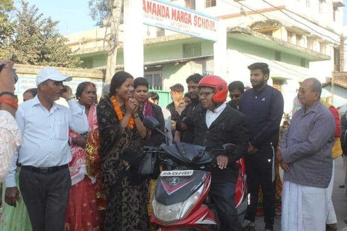 नम्रता त्रिपाठी ने मतदाताओं से बेंच छाप पर मोहर लगाकर जिताने की अपील की 