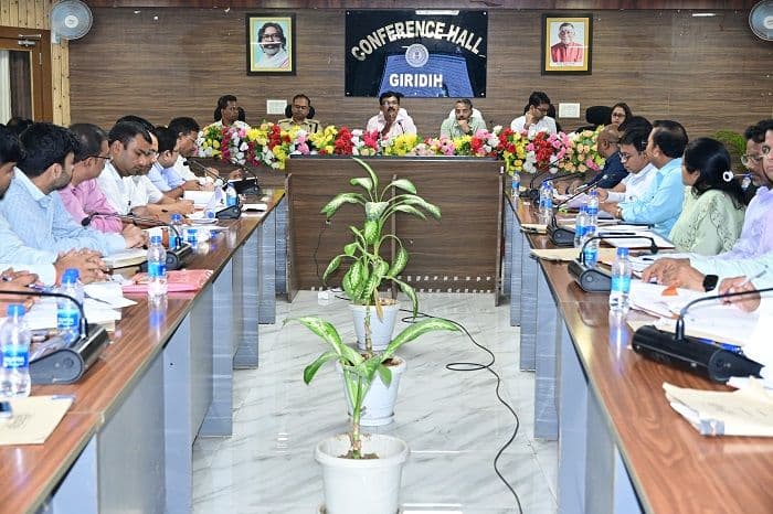SIR-2026 के प्रभावी क्रियान्वयन को लेकर मुख्य निर्वाचन पदाधिकारी के. रवि कुमार की अध्यक्षता में समीक्षा बैठक आयोजित
