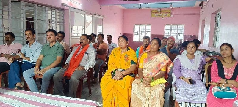 भाजपा पाकुड़ नगर मंडल की बैठक में कलश रथ स्वागत, बूथ समिति गठन और तिरंगा यात्रा पर बनी रणनीति