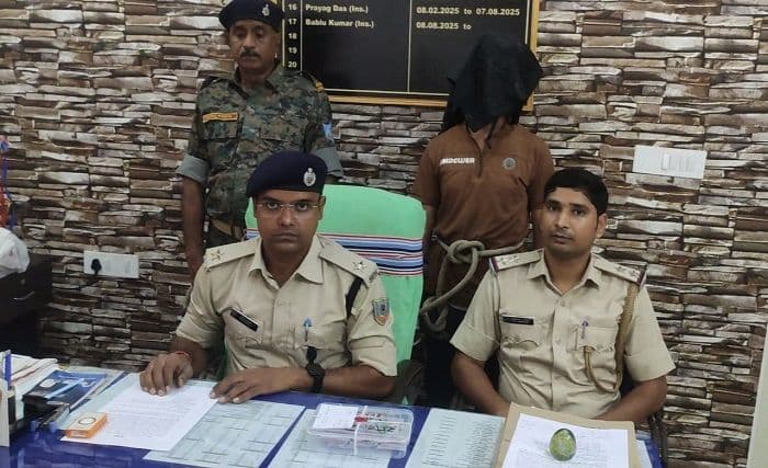 टाउन पुलिस ने लॉटरी कारोबारी एकलाख को किया गिरफ्तार भेजा जेल, 450 लॉटरी जप्त