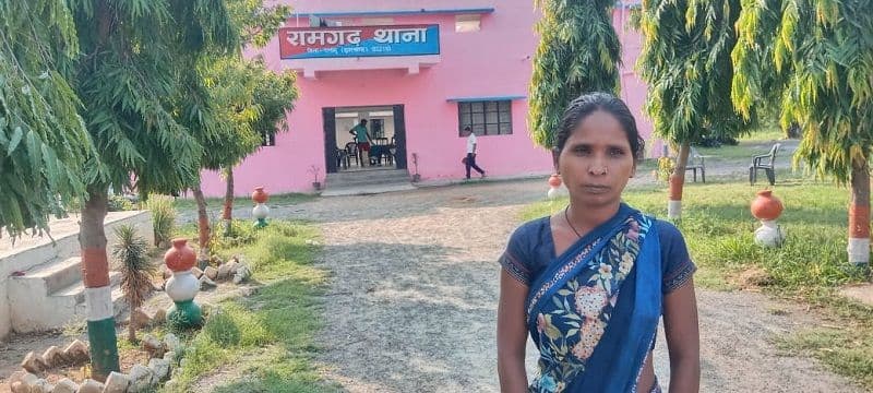 अवैध संबंध विवाद में पत्नी को गाड़ी से टक्कर मारने में बेटे की चपेट में आने से मौत