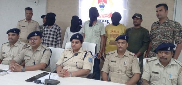 संत जेवियर स्कूल व कचहरी चौक से छात्रों का हुआ अपहरण, पुलिस ने सकुशल छुड़ाया 