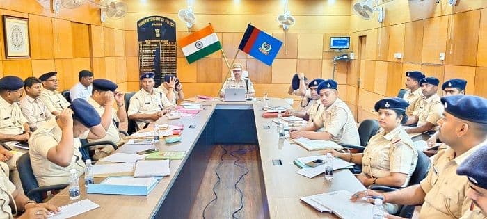 पुलिस अधीक्षक ने मासिक अपराध गोष्ठी में दिए सख्त निर्देश, स्वतंत्रता दिवस को लेकर विशेष सतर्कता बरतने का आदेश