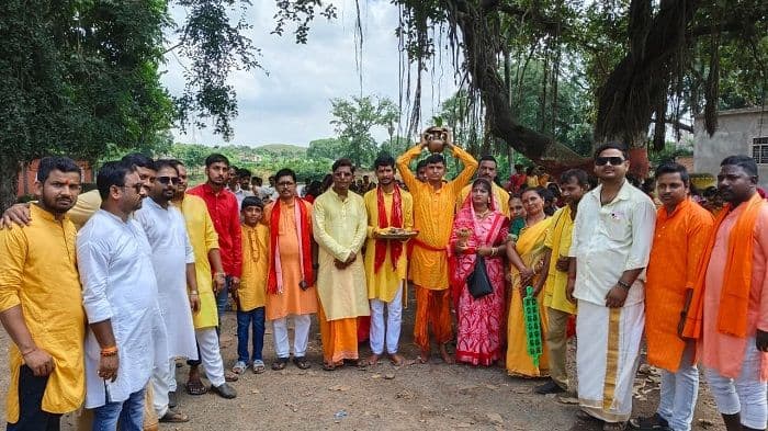गणेश पूजा को लेकर निकाली गई कलश यात्रा