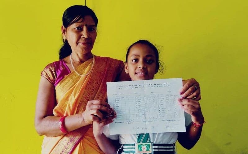 आस्था रानी केसरी ने विद्यालय का नाम किया रोशन