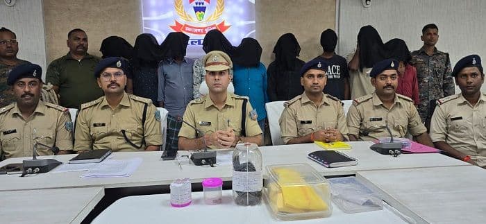 चैनपुर गोलीकांड में पुलिस की बड़ी कार्रवाई, नौ आरोपी गिरफ्तार