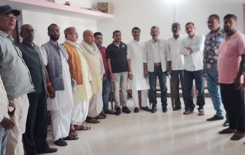 भु-माफियाओ के खिलाफ संगठित  हुए जनप्रतिनिधि