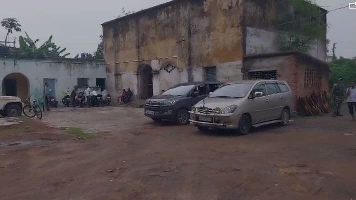 दुमका के 5 ठिकाने पर ईडी की छापेमारी जारी