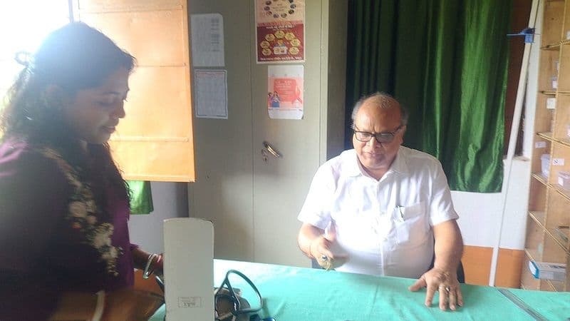सिविल सर्जन ने किया स्वास्थ्य संस्थानों का किया औचक निरीक्षण