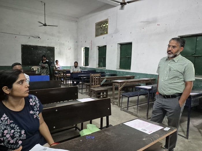 उपायुक्त ने परीक्षा केंद्रों का किया औचक निरीक्षण, परीक्षा के दौरान 2820 अभ्यर्थी उपस्थित हुए जबकि 8584 अभ्यर्थी अनुपस्थित रहे