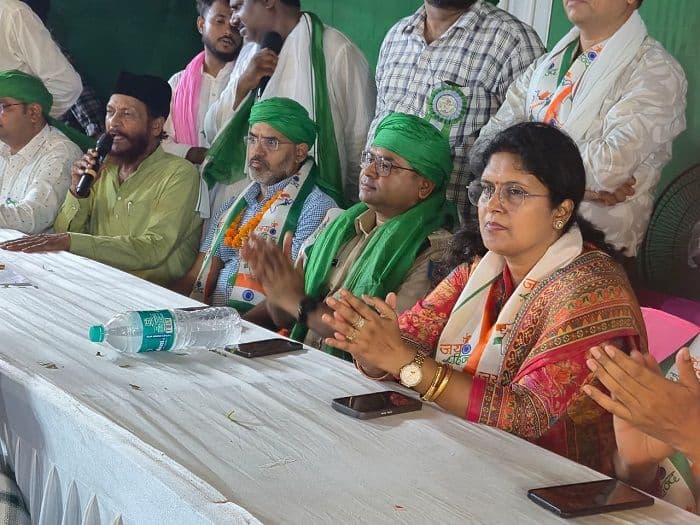 मुहर्रम पर्व पर प्रशासन पूरी तरह रहा मुस्तैद, देर रात तक उपायुक्त, पुलिस अधीक्षक एवं डीडीसी ने किया शहर का भ्रमण
