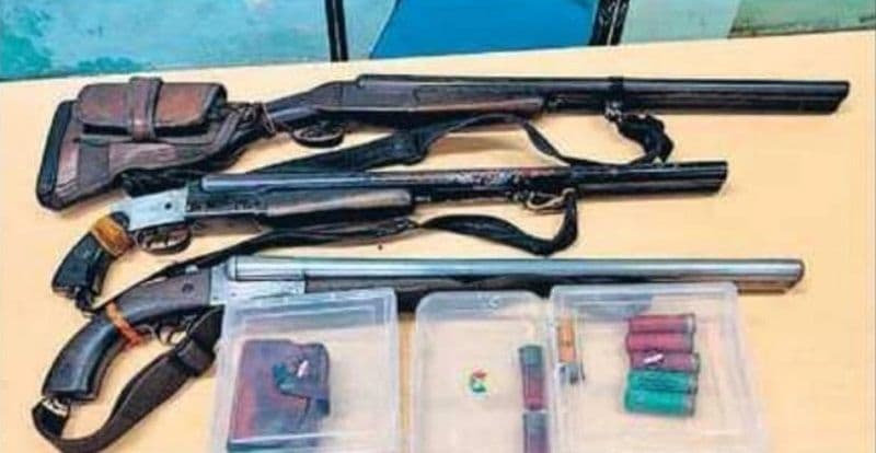 फर्जी हथियार लाइसेंस पर ड्यूटी कर रहे ज्वेलरी शॉप के गार्ड, हथियार जब्त