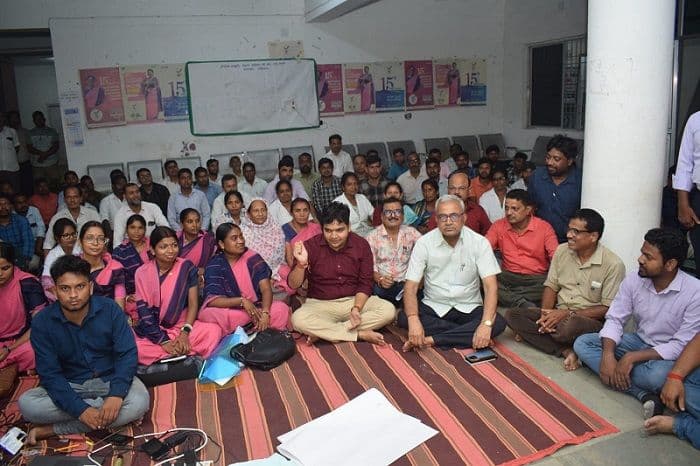 लिट्टीपाड़ा में आदि कर्मयोगी अभियान पर प्रखंड स्तरीय प्रशिक्षण आयोजित, डीसी हुए शामिल