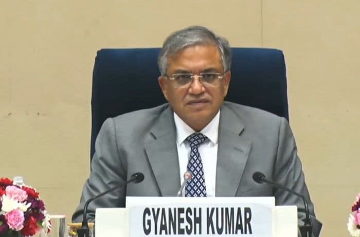 बिहार विधानसभा चुनाव : 6 और 11 नवंबर को दो चरणों में होगा मतदान