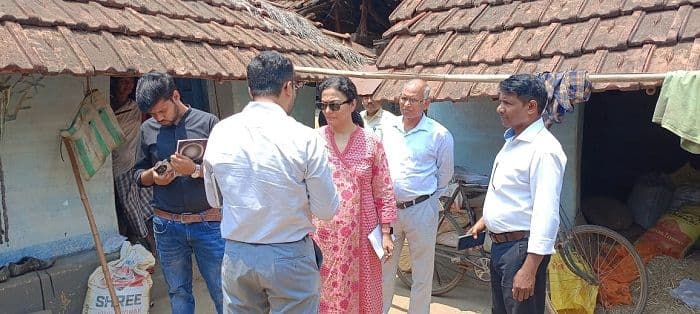कालाजार प्रभावित गांव का हाल  जानने  गांव पहुंची मेडिकल सेंट्रल टीम