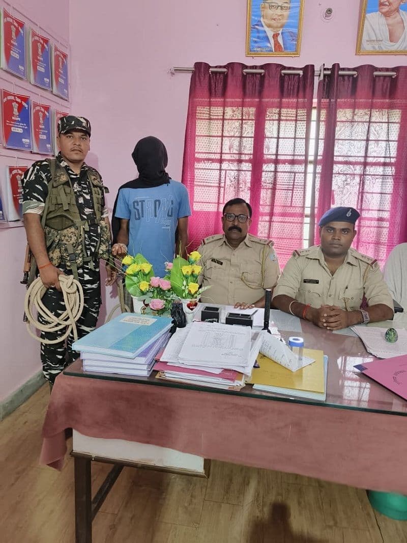 अवैध विदेशी शराब के बड़े भंडार का भंडाफोड़, एक गिरफ्तार