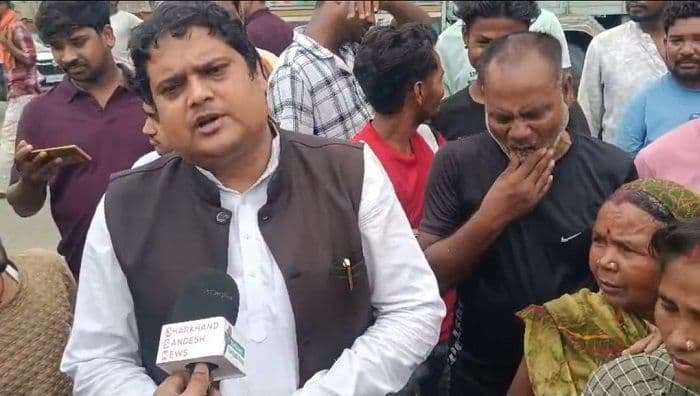 चियांकी में महिलाओं पर लाठीचार्ज की भाकपा ने की निंदा