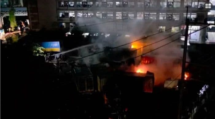 बांग्लादेश में एलपीजी सिलेंडर धमाके से गारमेंट फैक्टरी में लगी आग, छह की मौत, 20 झुलसे