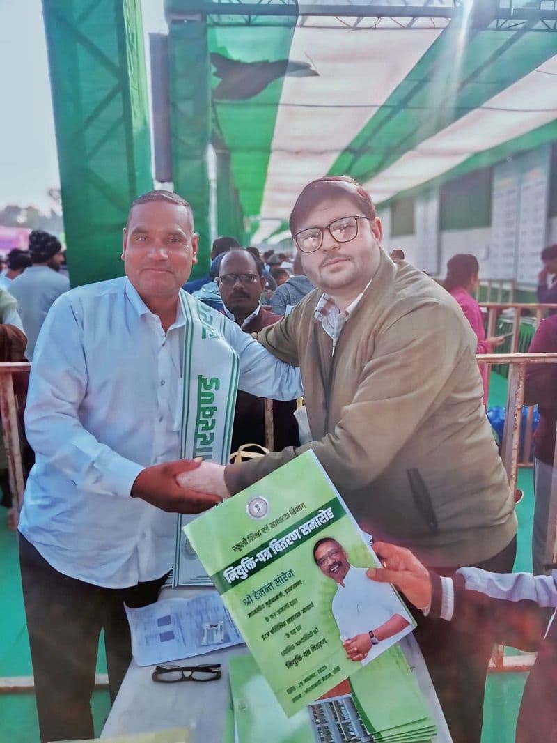 संघर्ष की पगडंडी से सपनों के शिखर तक: रविन्द्रनाथ ठाकुर की शिक्षकीय यात्रा