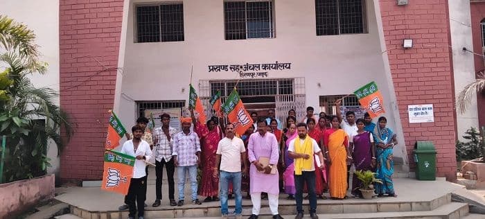 किसानों की समस्याओं को लेकर भाजपा हिरणपुर मंडल का धरना, सौंपा ज्ञापन