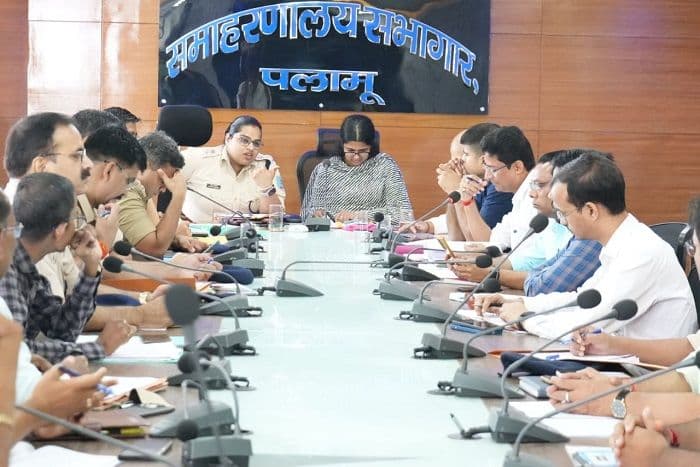 जिला खनन टास्क फोर्स की बैठक संपन्न 