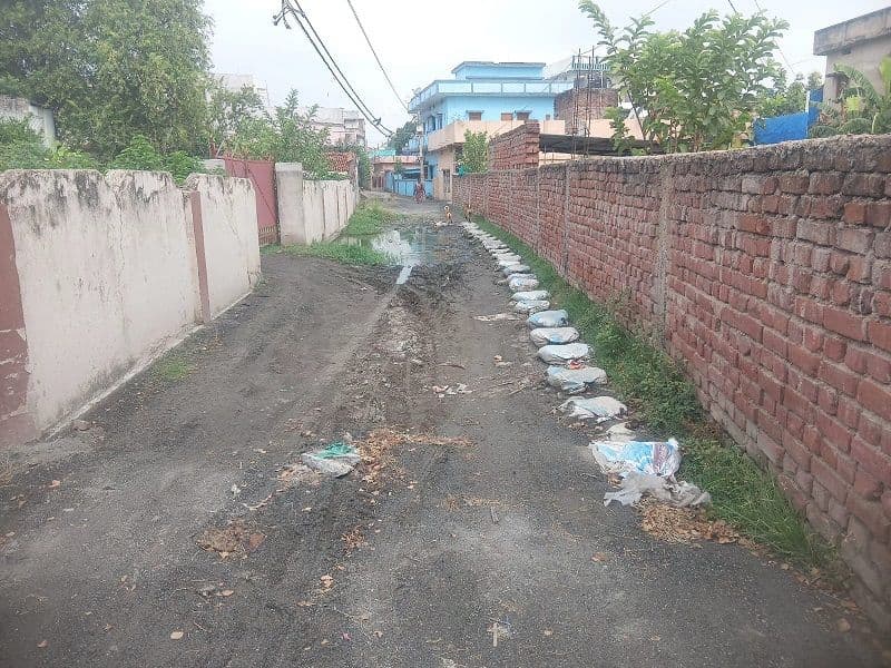 सुरभि नगर के  वरिष्ठ नागरिक व समाजसेवी की चिंता 