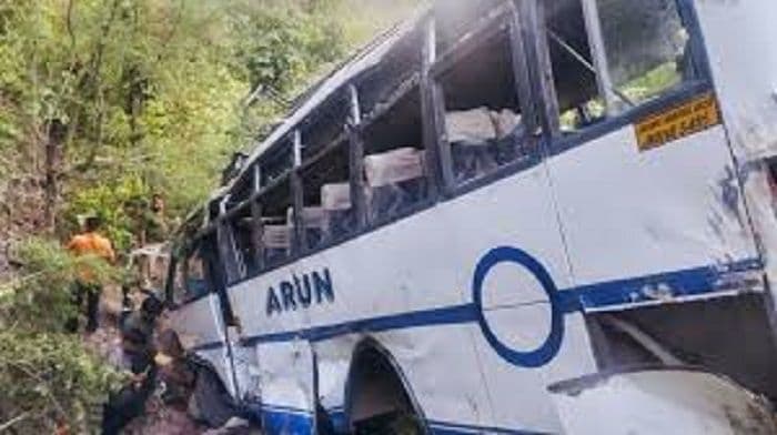 रियासी में तीर्थयात्रियों की बस पर आतंकी हमला