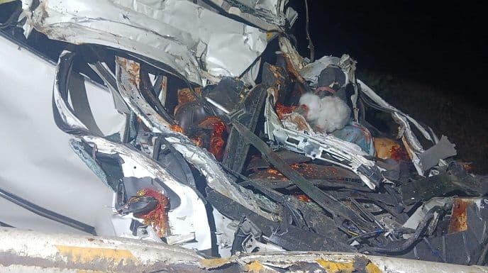 दनुआ घाटी में भीषण सड़क हादसा, कार सवार पांच की मौत