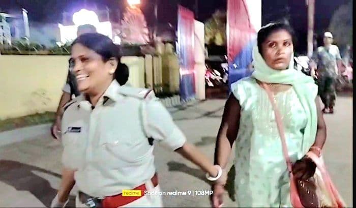 रथ मेला में जाली नोट लेकर पहुंची महिला गैंग,  खरीदारी करते एक धराई