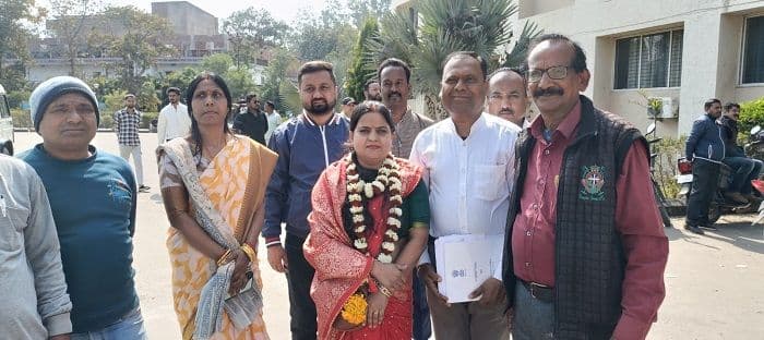 वार्ड 18 से रुपाली कुमारी ने भरा नामांकन पर्चा, जनता की समस्याओं को बताया पहली प्राथमिकता