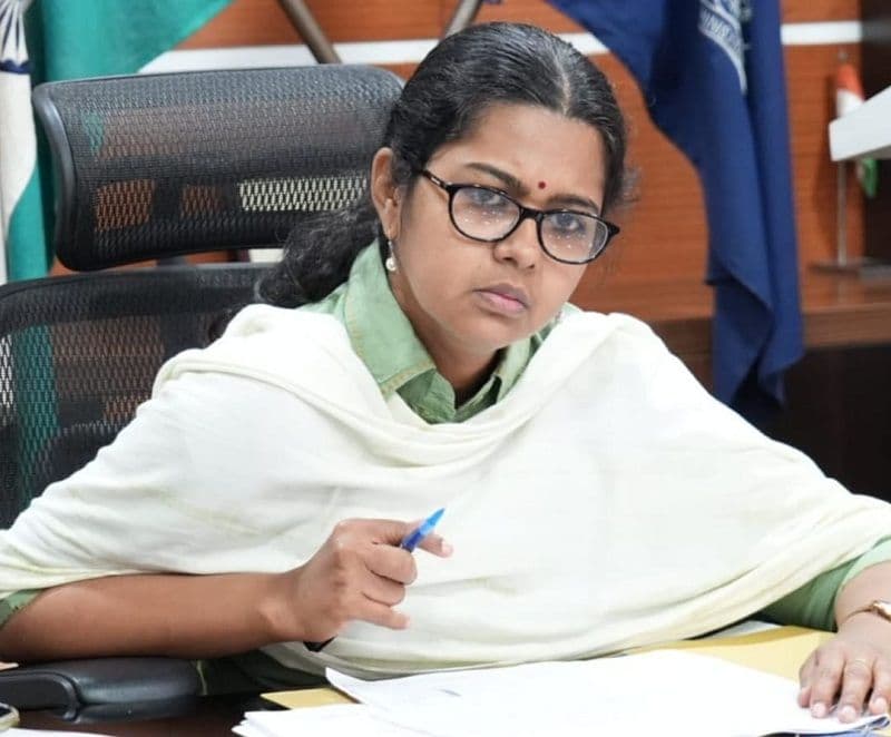 किसानों के बीच 10 अगस्त तक बीजों का वितरण कराएं सुनिश्चित : उपायुक्त 