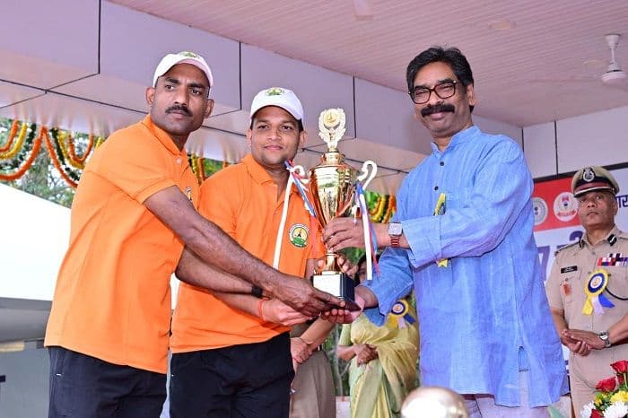 मुख्यमंत्री हेमंत सोरेन ने झारखंड पुलिस राज्य स्तरीय खेलकूद प्रतियोगिता 2025-26 का समापन किया
