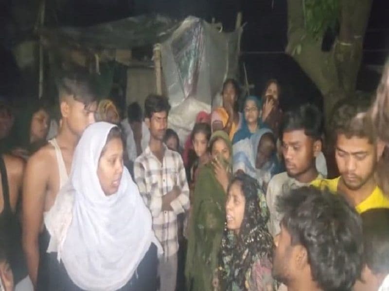 विवाद मे पत्नी  के धक्के से पति की छत  से गिरकर मौत