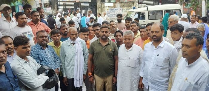 विषैले सांप के डंसने से डालटनगंज के विधायक आलोक चौरसिया के रिश्तेदार सहित तीन की मौत