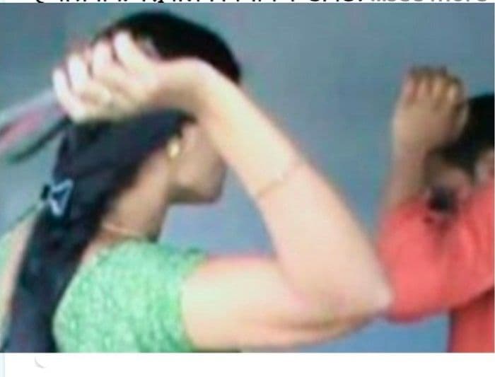 अपार्टमेंट में प्रेमिका के साथ मौज मस्ती पकड़े गए डॉक्टर साहब, अचानक पहुंची पत्नी किया हंगामा
