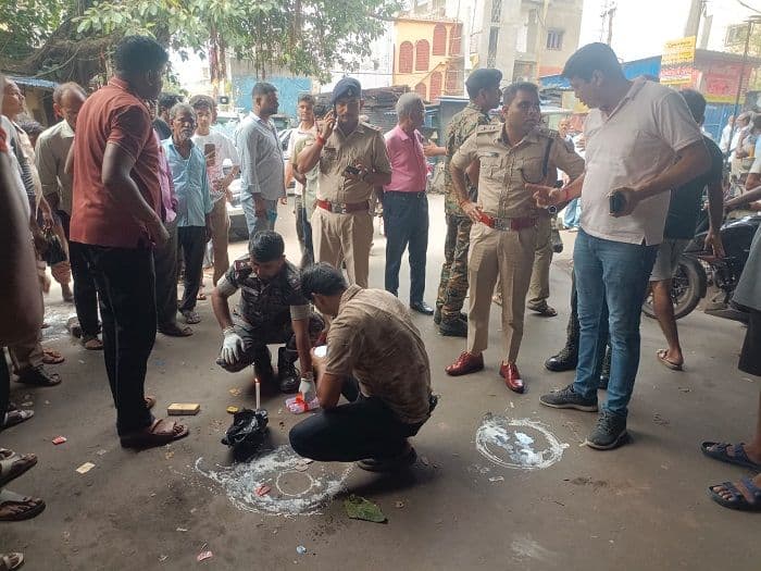 वासेपुर में दिनदहाड़े गोलीबारी, फहीम खान के भाई समेत तीन घायल