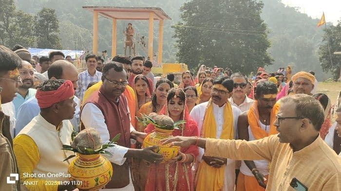 लक्ष्मी नारायण महायज्ञ कलश यात्रा कार्यक्रम में शामिल हुए पूर्व विधायक