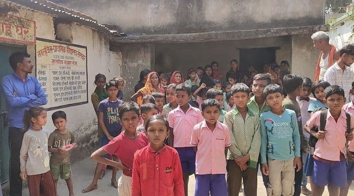 सरकारी स्कूल का कारनामा! बच्चों के सेहत के साथ किया जा रहा खिलवाड़