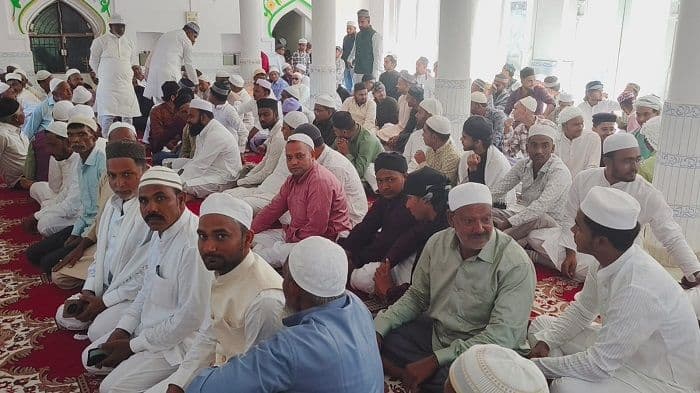 सौहार्द और भाईचारे के साथ गिद्धौर में मनाया गया ईद-उल-फितर