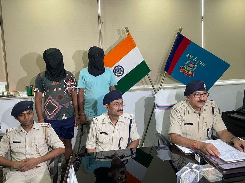 ब्राउन शुगर कारोबार में शामिल पिता-पुत्र गिरफ्तार
