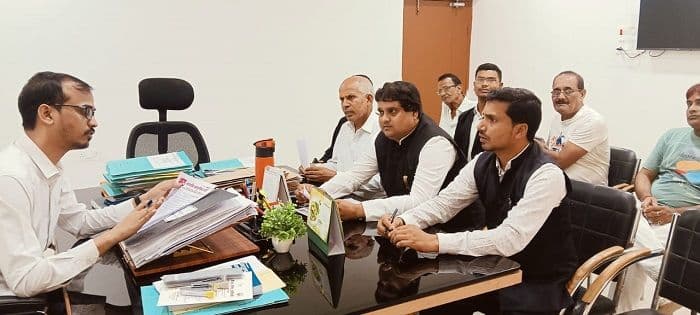समदा आहर निर्माण में ठेकेदार की मनमानी, निगम प्रशासन मौन, भाकपा ने किया विरोध