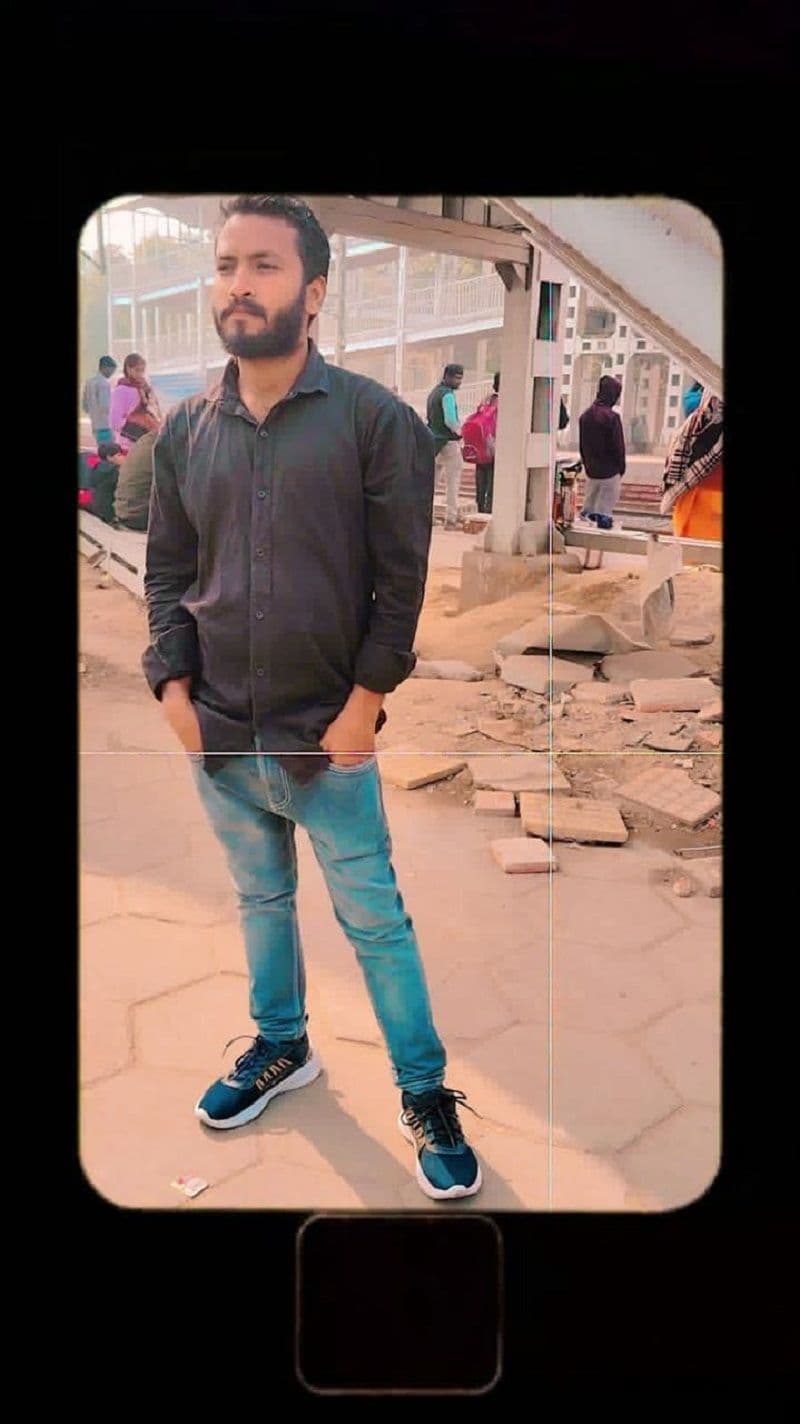 युवक का अधजला शव बरामद
